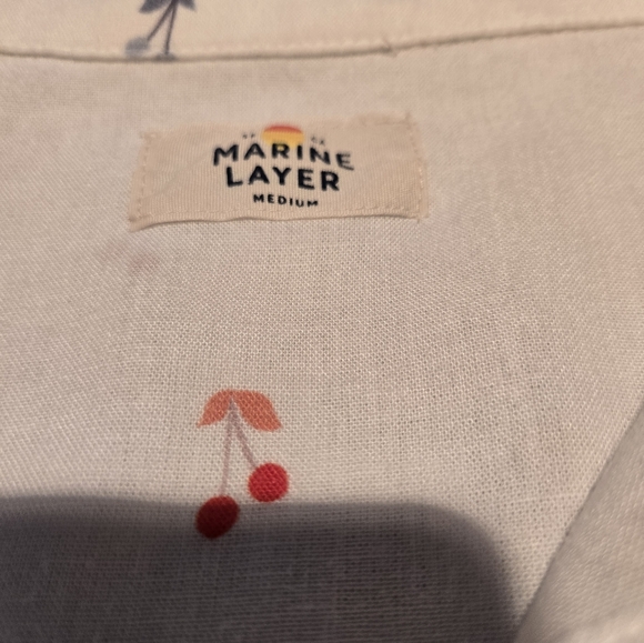 Marine layer Cherry button up - Picture 5 of 9